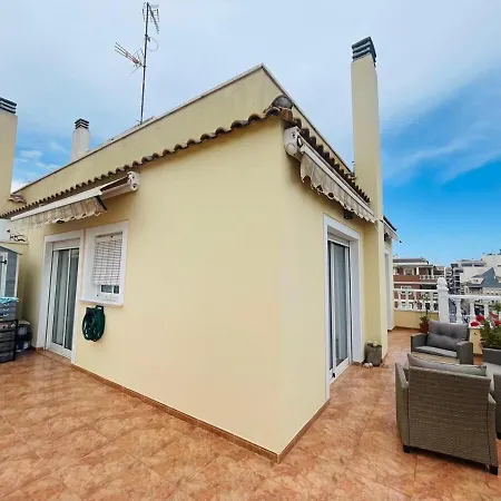 Penthouse Beachview Apartment